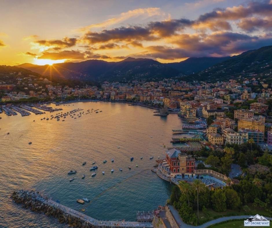 Casa Garibalda - Seafronf Apartment Rapallo Luaran gambar